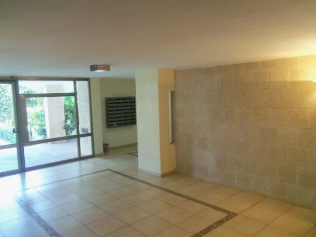 לובי הבניין